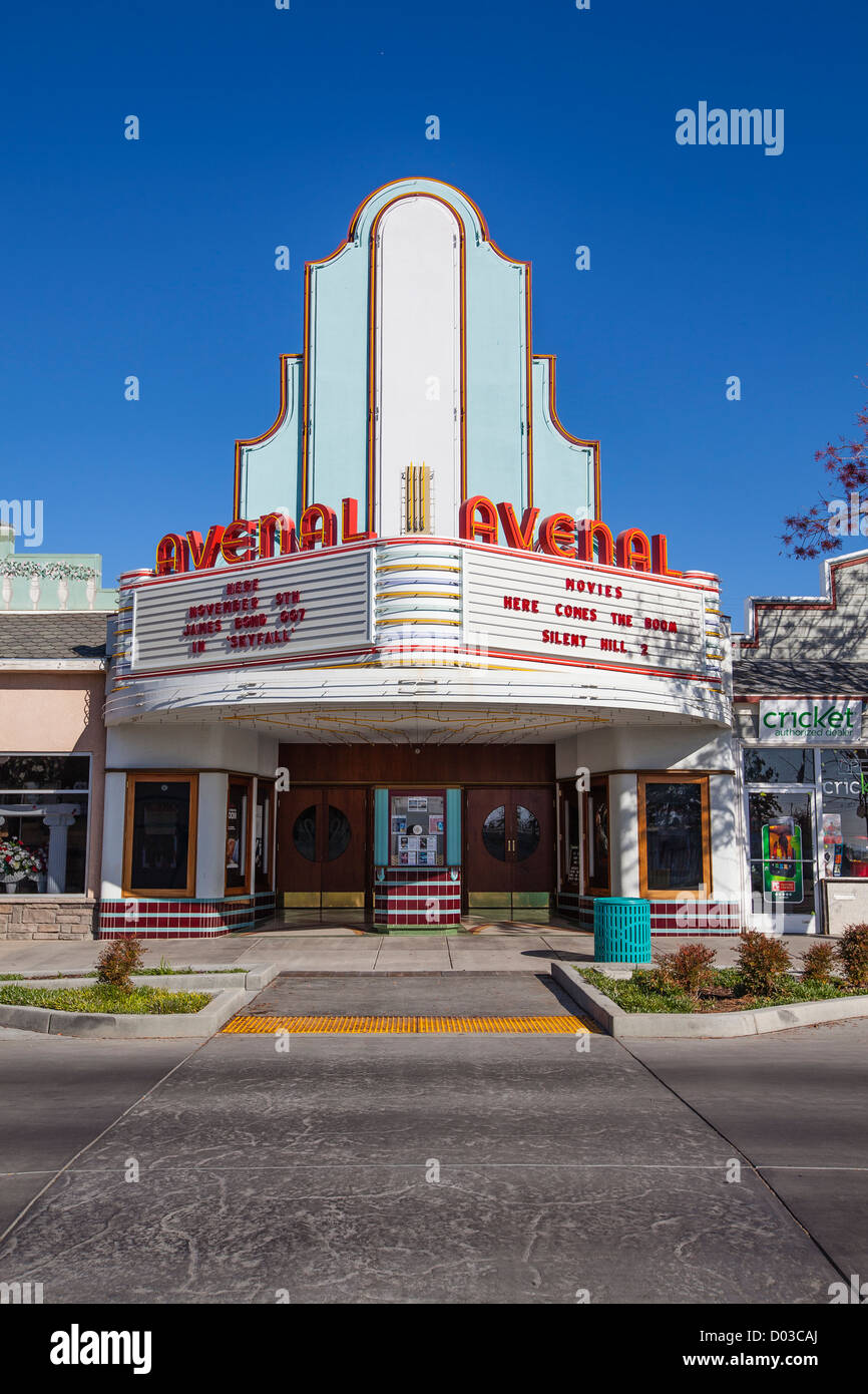 L'art déco en cinéma Avenal, Californie, un extérieur bien préservés et de cadrage. Banque D'Images