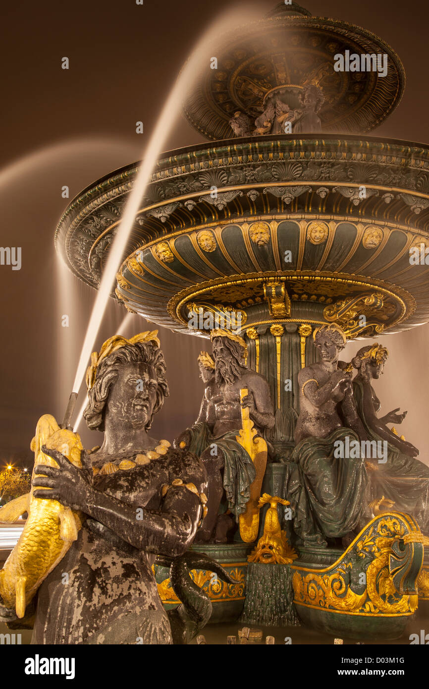 Fontaine des Mers - Fontaine de mer dans la place de la Concorde, Paris France Banque D'Images