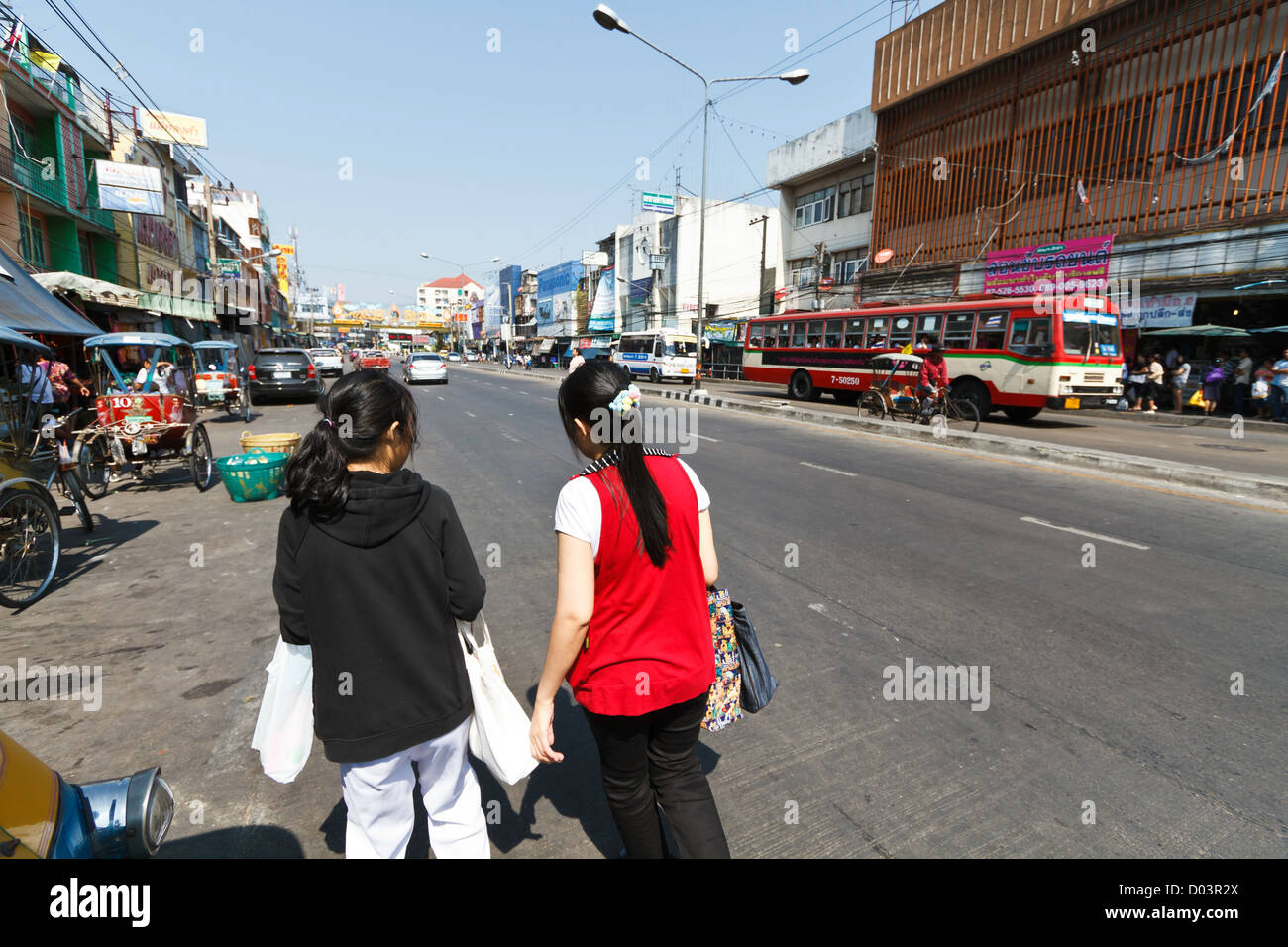 Street View dans Nonthaburi, Thaïlande Banque D'Images