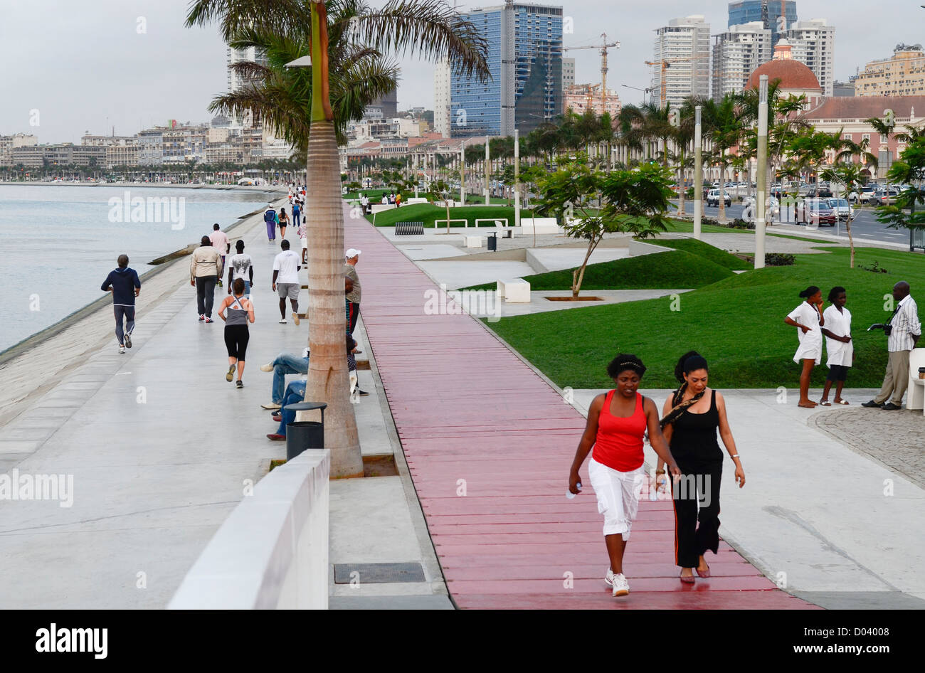 ANGOLA Luanda, la promenade en front de mer, l'avenue Marginal 08 Janvier 4 Banque D'Images