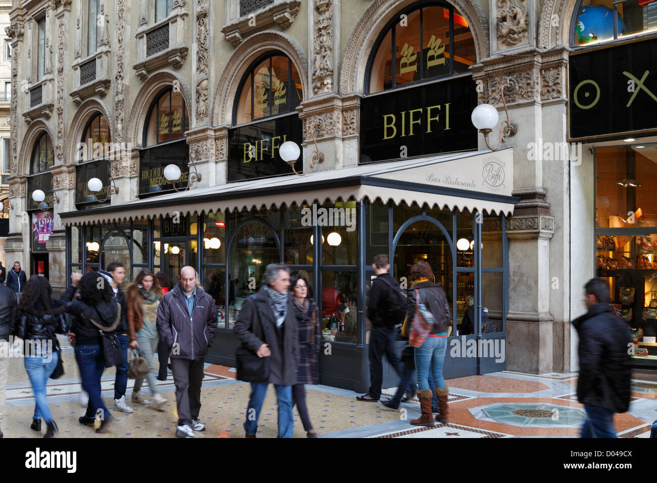 Biffi restaurant dans la Galleria Vittorio Emanuele II, Milan, Italie, Europe. Banque D'Images