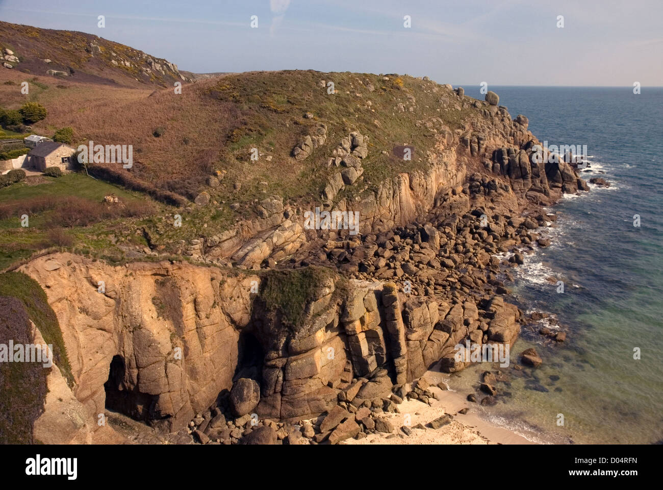 Vue du South West Coast Path, Porthgwarra, Cornwall Banque D'Images