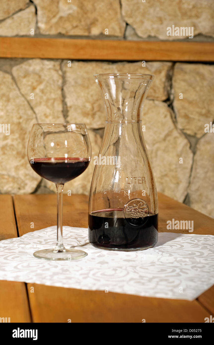 Photo de verre de vin rouge. Banque D'Images