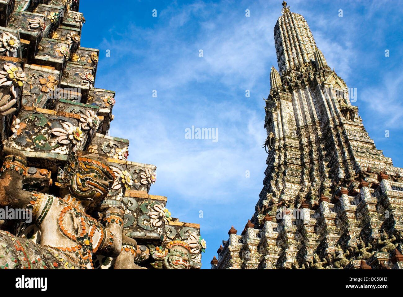 Détail architectural au Prang de Wat Arun, Bangkok, Thaïlande | Architektur Détail suis Wat Arun, Bangkok, Thaïlande Banque D'Images