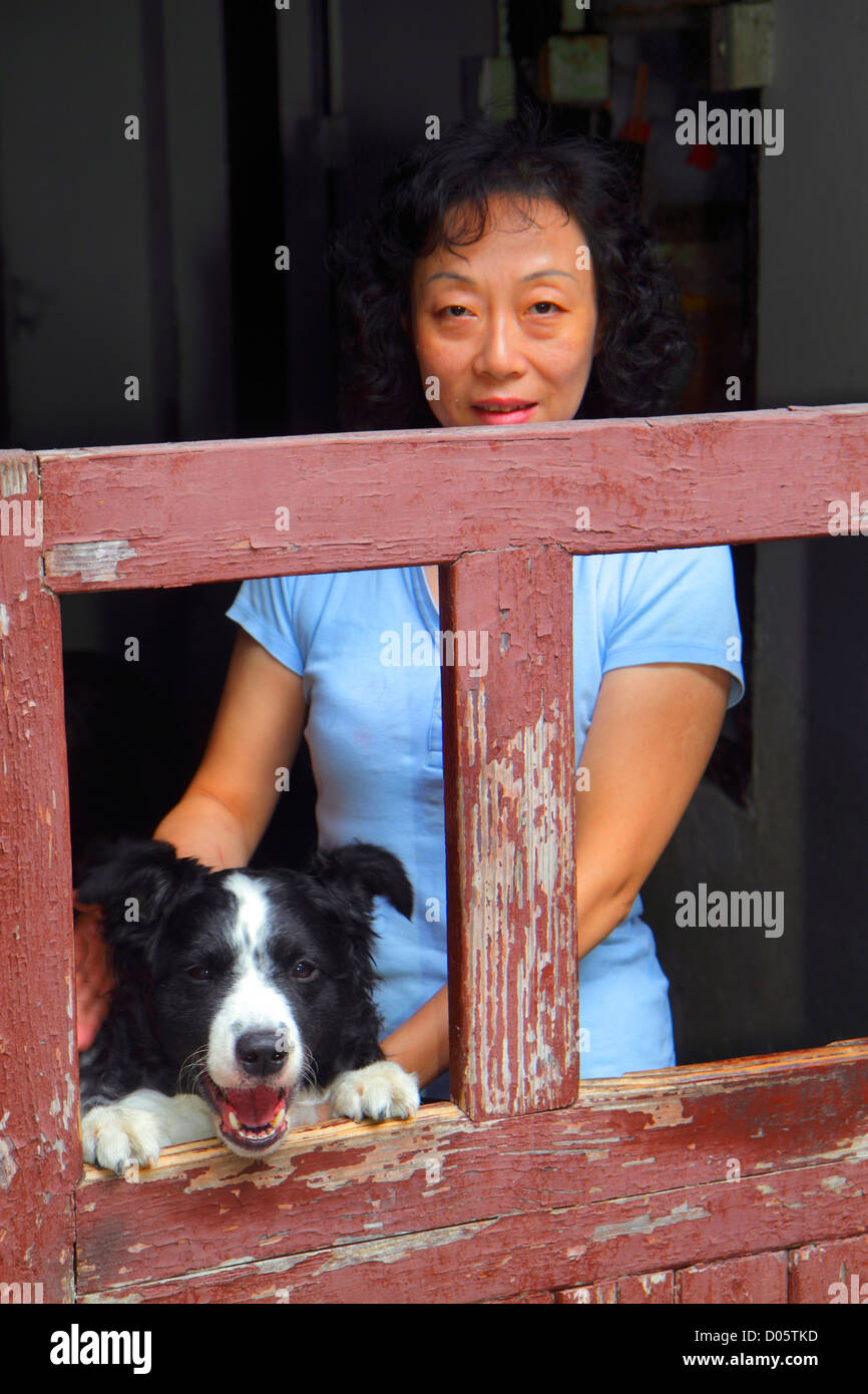 Shanghai Chine,Asie,Chinois,Oriental,Luwan District,Xintiandi,Fuxing Middle Road,Huai hai Communauté,Asiatiques asiatiques,adultes femme femme femme dame, Banque D'Images