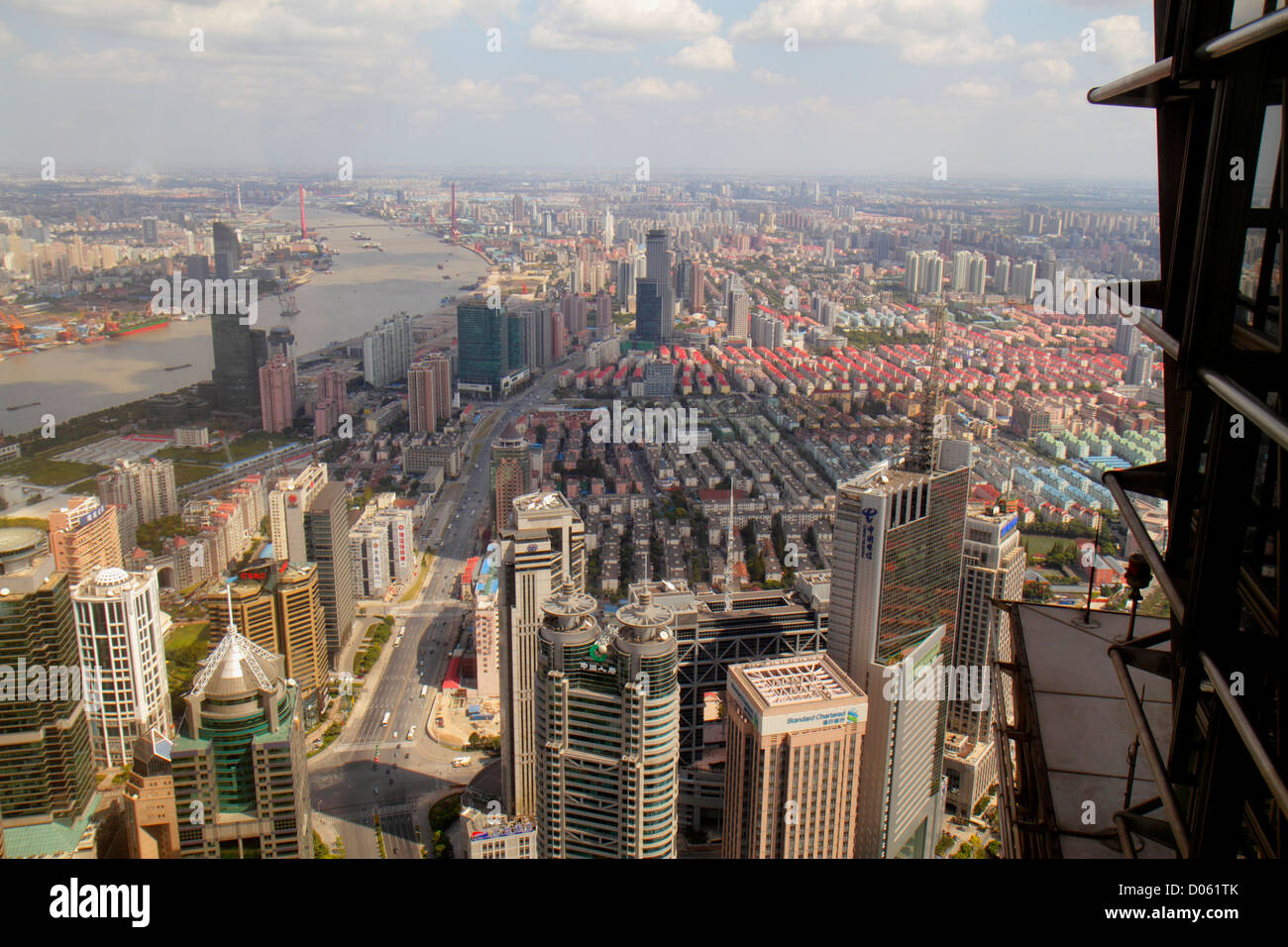 Shanghai Chine, quartier financier chinois de Pudong Lujiazui, rivière Huangpu, Century Avenue, vue de, Jin Mao Tower, Grand Hyatt Shanghai, hôtel, China Insura Banque D'Images