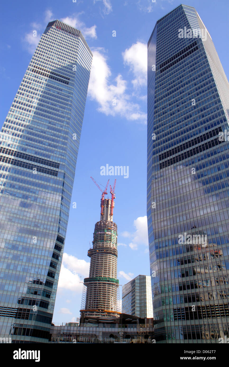 Shanghai Chine, quartier financier chinois de Pudong Lujiazui, route de l'est de Lujiazui, pont piétonnier de Lujiazui, vue de, Shanghai IFC North South Tower, Shang Banque D'Images