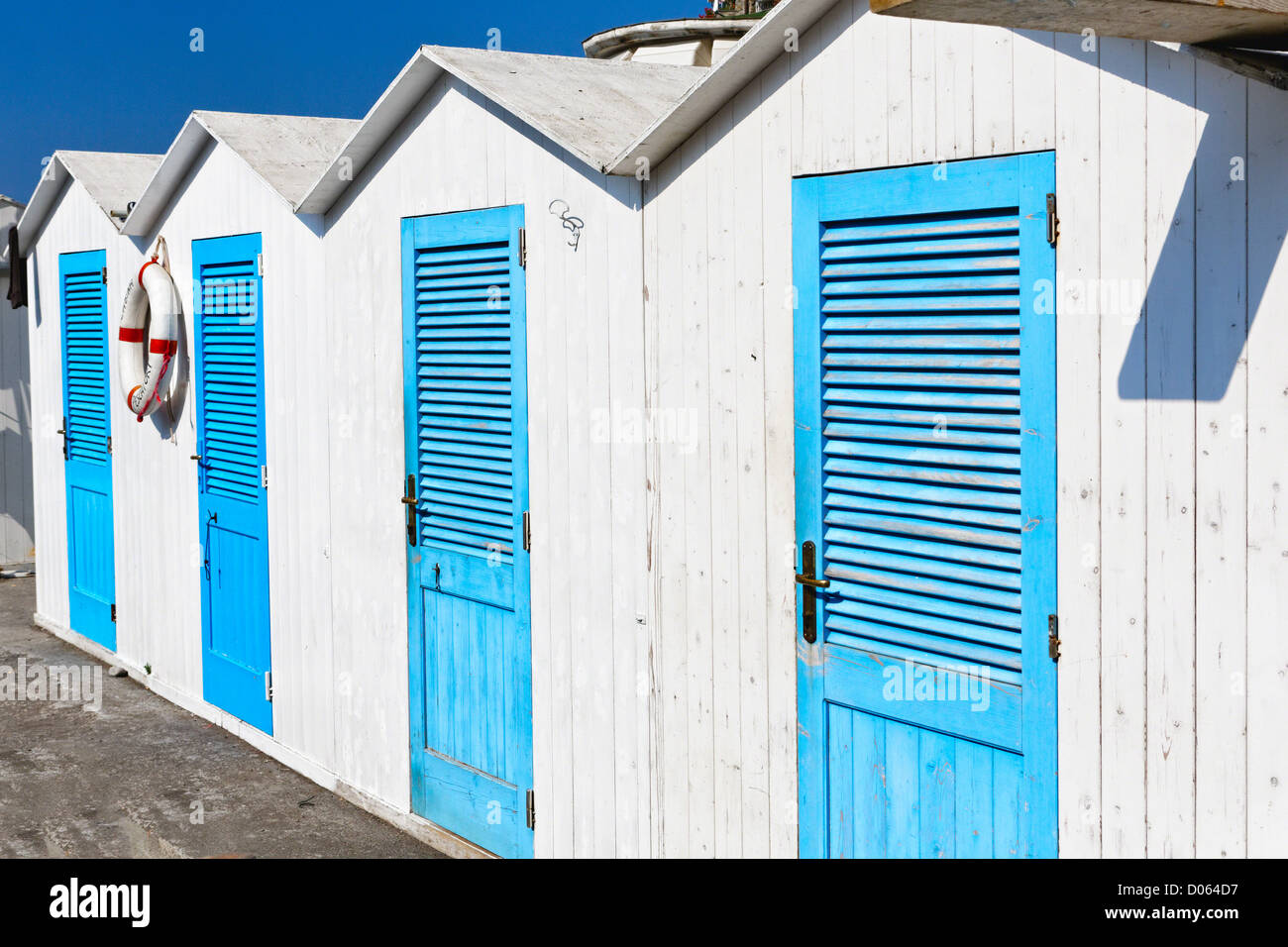 Vue rapprochée de cabines de plage, Positano, Campanie, Italie Banque D'Images