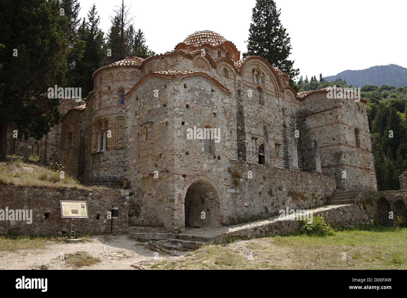 La Grèce. Mystras. Saint Monastère de Vrontochion. L'église de Panayia Hodiguitria, également connu sous le Aphentiko. Fondée en 1310. Banque D'Images