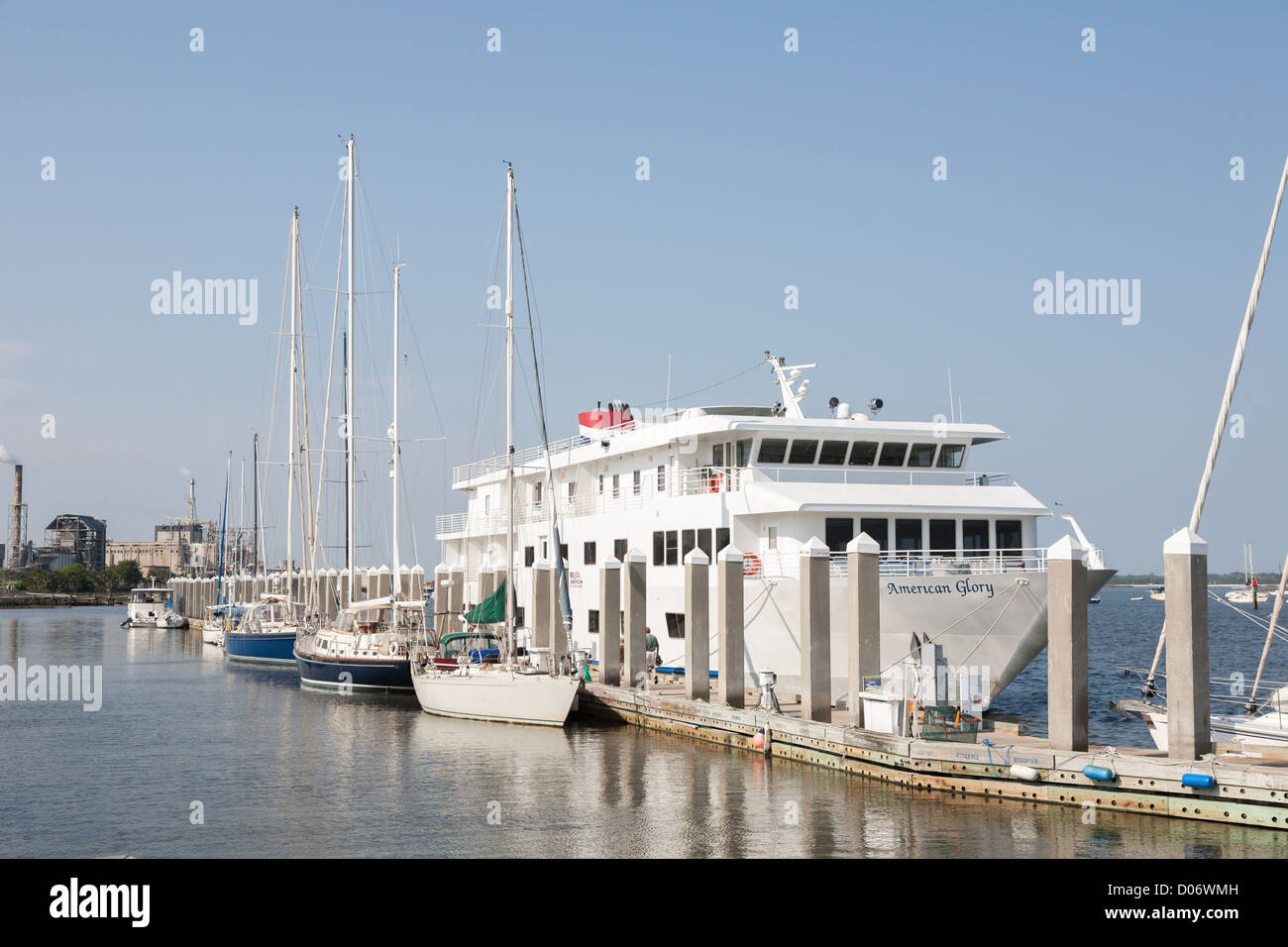 American Glory croisière navire amarré au port de plaisance de Fernandina à Fernandina Beach, Amelia Island, Floride Banque D'Images