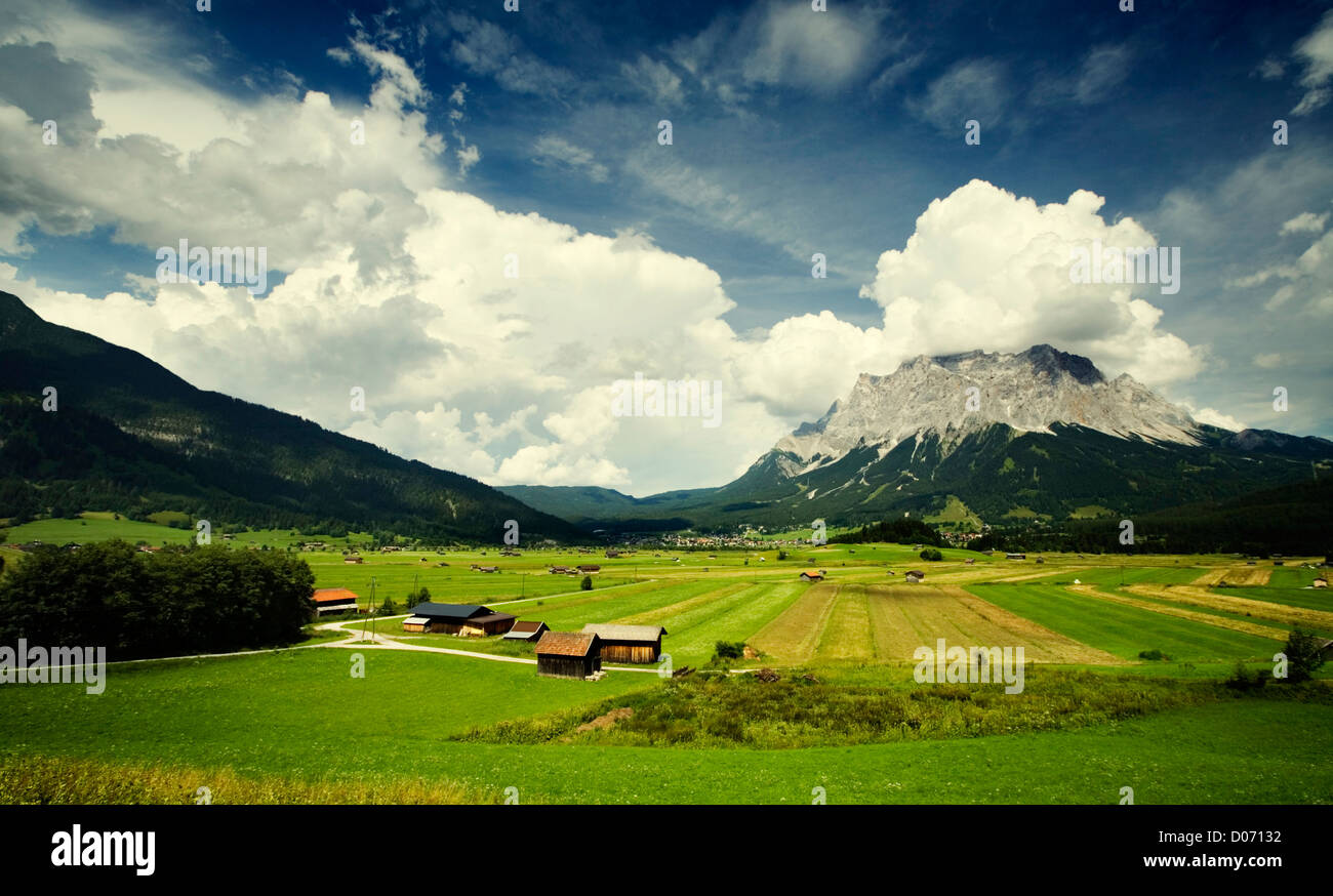 Vallée de montagne Banque D'Images