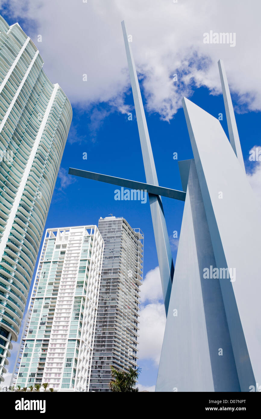 Sculpture sur Biscayne Boulevard, Miami, Floride, USA Banque D'Images