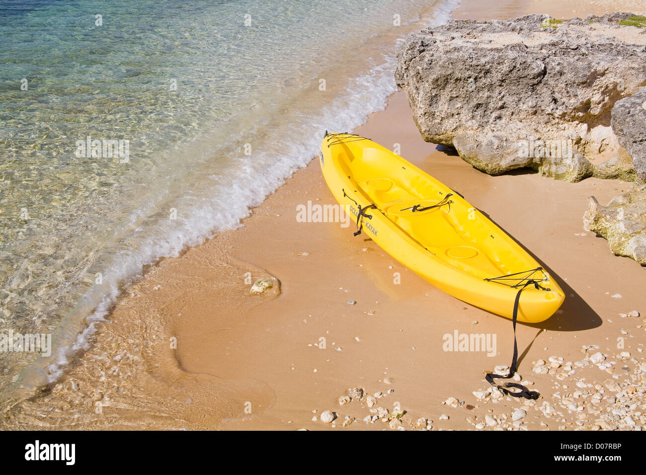 Kayak dans la baie Hog Sty, George Town, Grand Cayman, îles Caïmans, Antilles, Caraïbes Banque D'Images