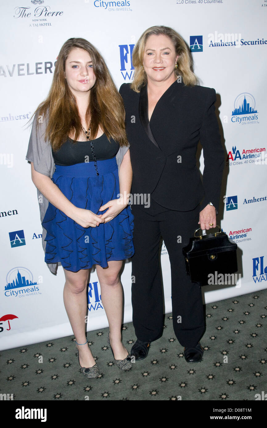 Kathleen turner and daughter Banque de photographies et d’images à ...