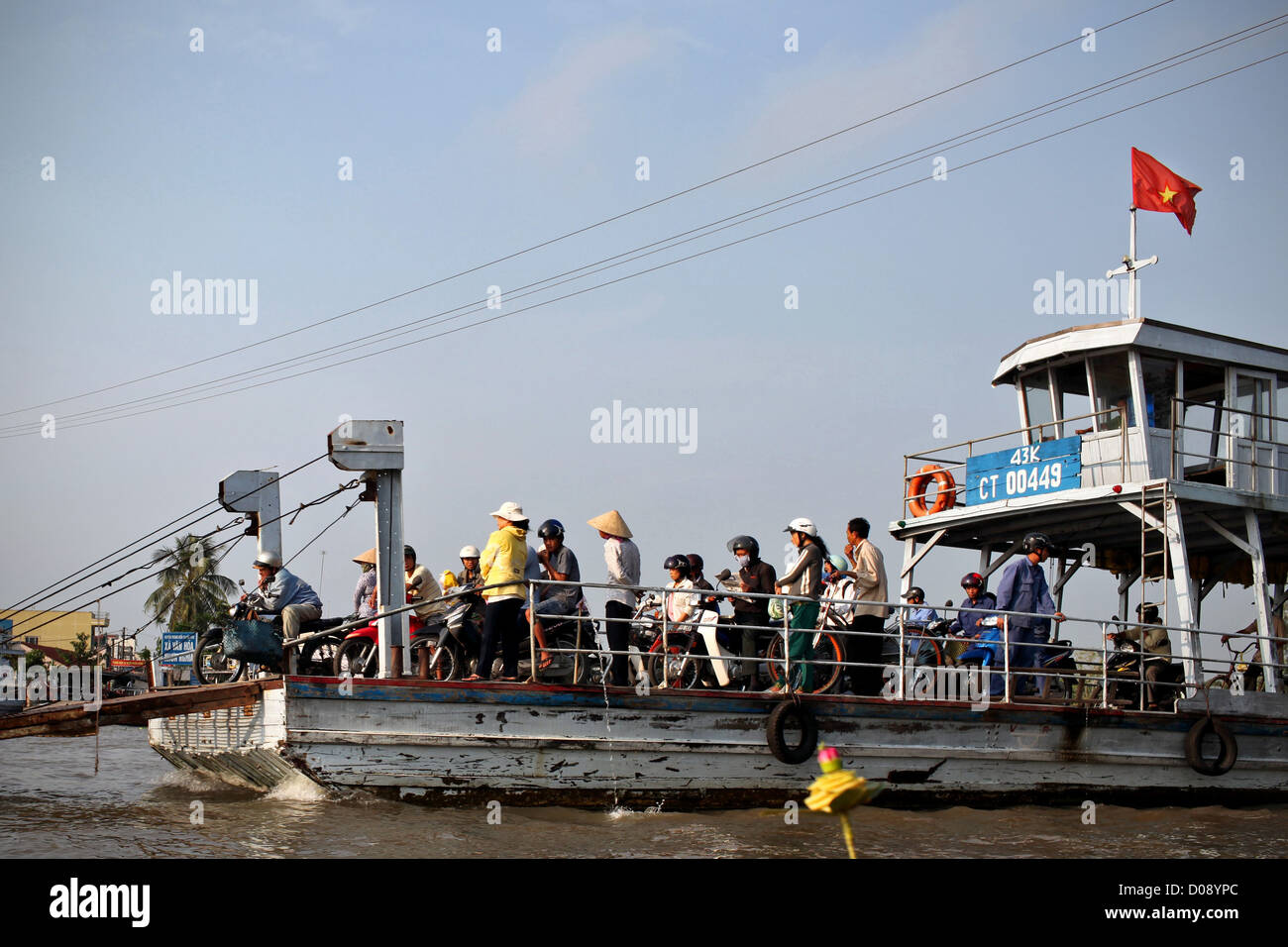 Traversée en bateau d'EXPÉDITION MARITIME LE DELTA DU MÉKONG DANS LA RÉGION DE CAN THO VIETNAM ASIE Banque D'Images