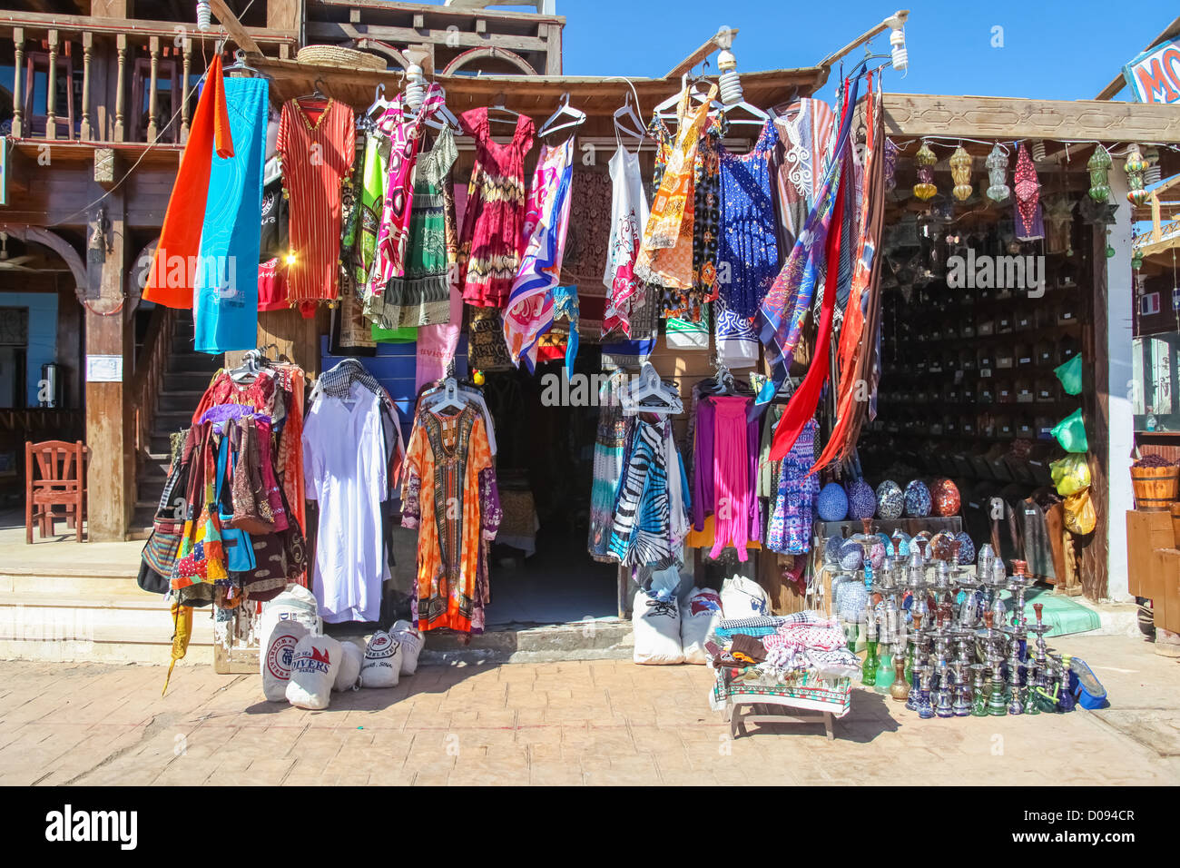 Magasin de la rue dans un marché à Dahab, Egypte. Banque D'Images