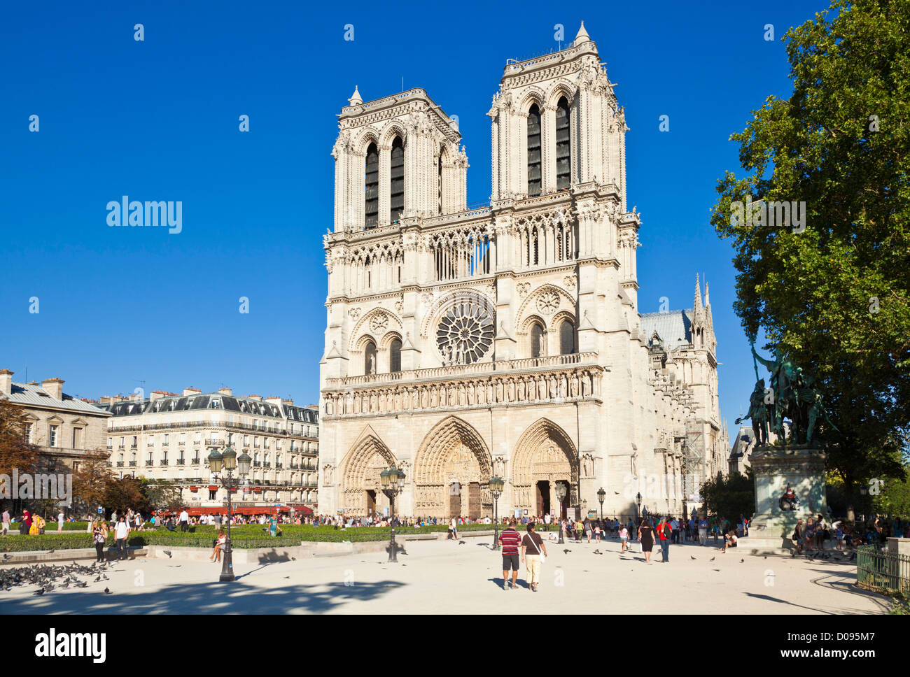 Façade de la cathédrale Notre Dame Ille de la Cite Paris France Europe de l'UE Banque D'Images