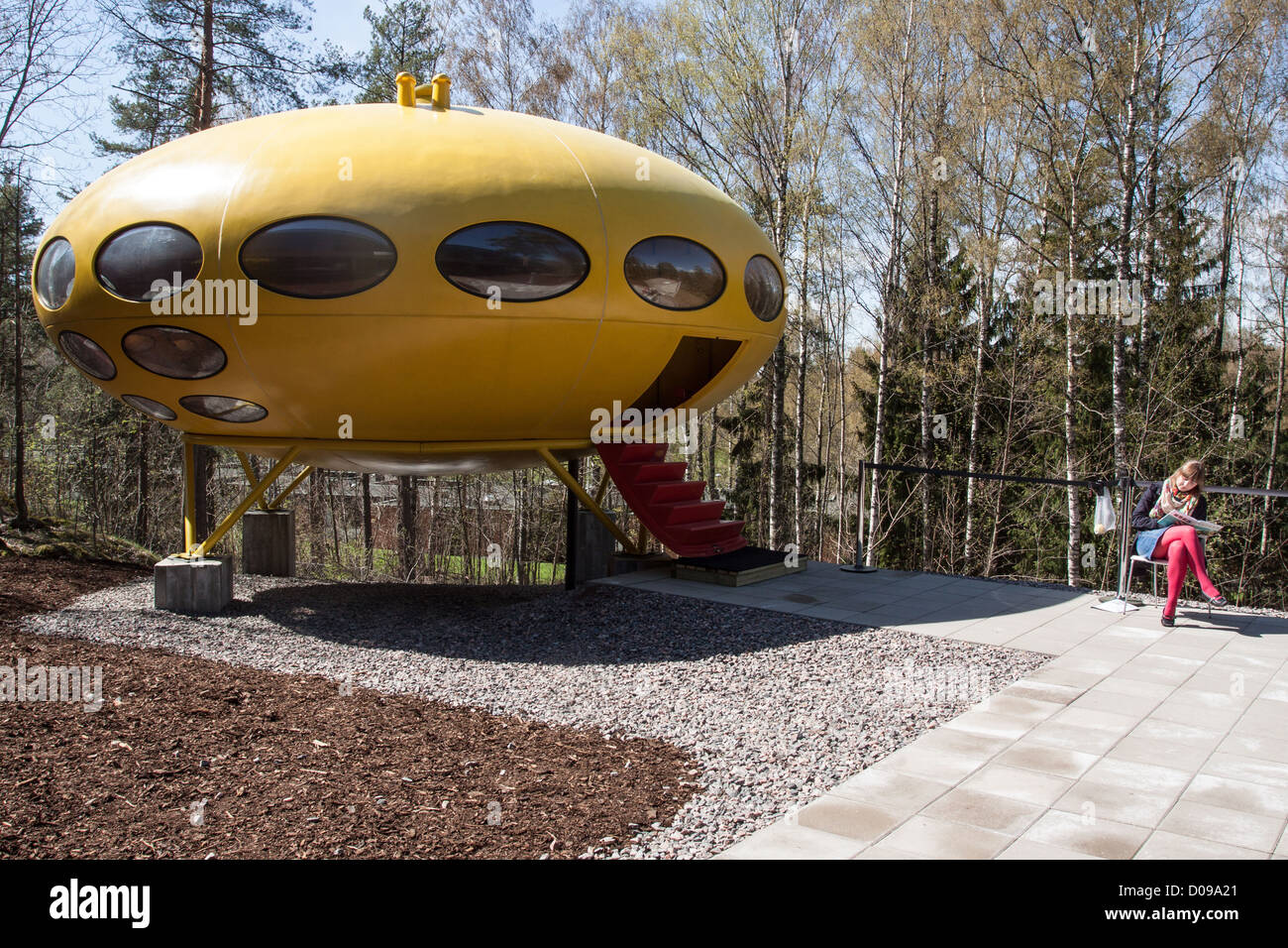 UFO-chambre exposée AU MUSÉE D'ART MODERNE d'ESPOO Finlande EUROPE EMMA Banque D'Images