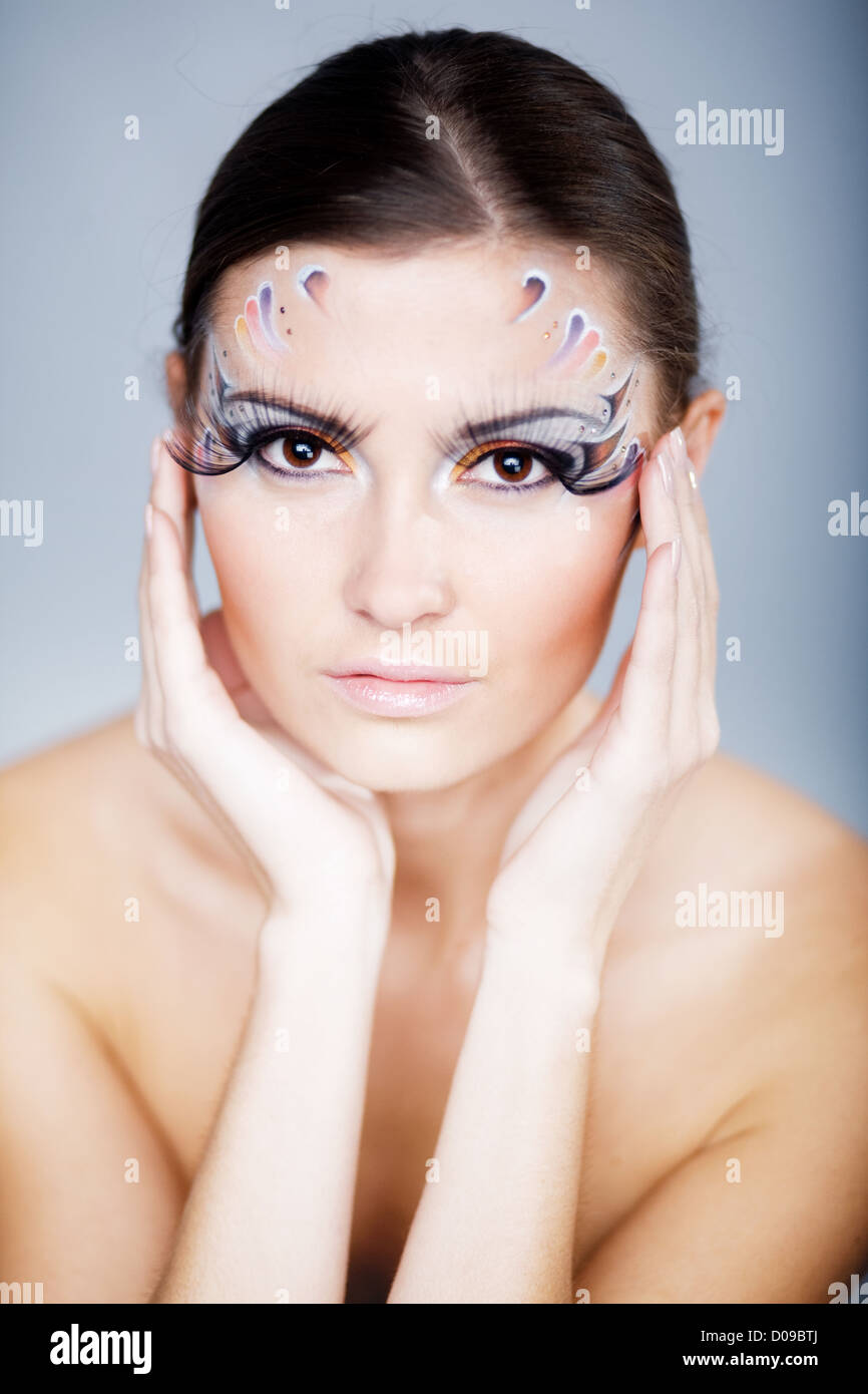 Fashion make-up avec face art et très grands cils Shallow DOF. Banque D'Images