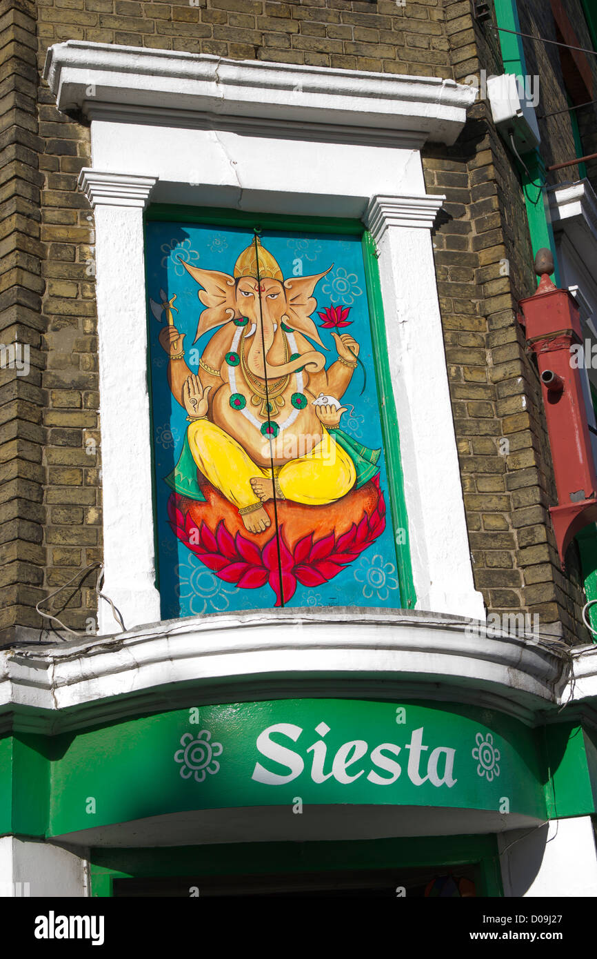 Siesta marchandises asiatiques Shop Seigneur Ganesha Icône religieuse peinture. Palace Street Canterbury en Angleterre Banque D'Images