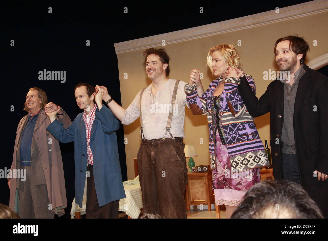 Richard Easton, Denis O'Hare, Brendan Fraser, Jennifer Coolidge et Jeremy Marie-noëlle Lamy Soirée d'ouverture de la production de Broadway Banque D'Images