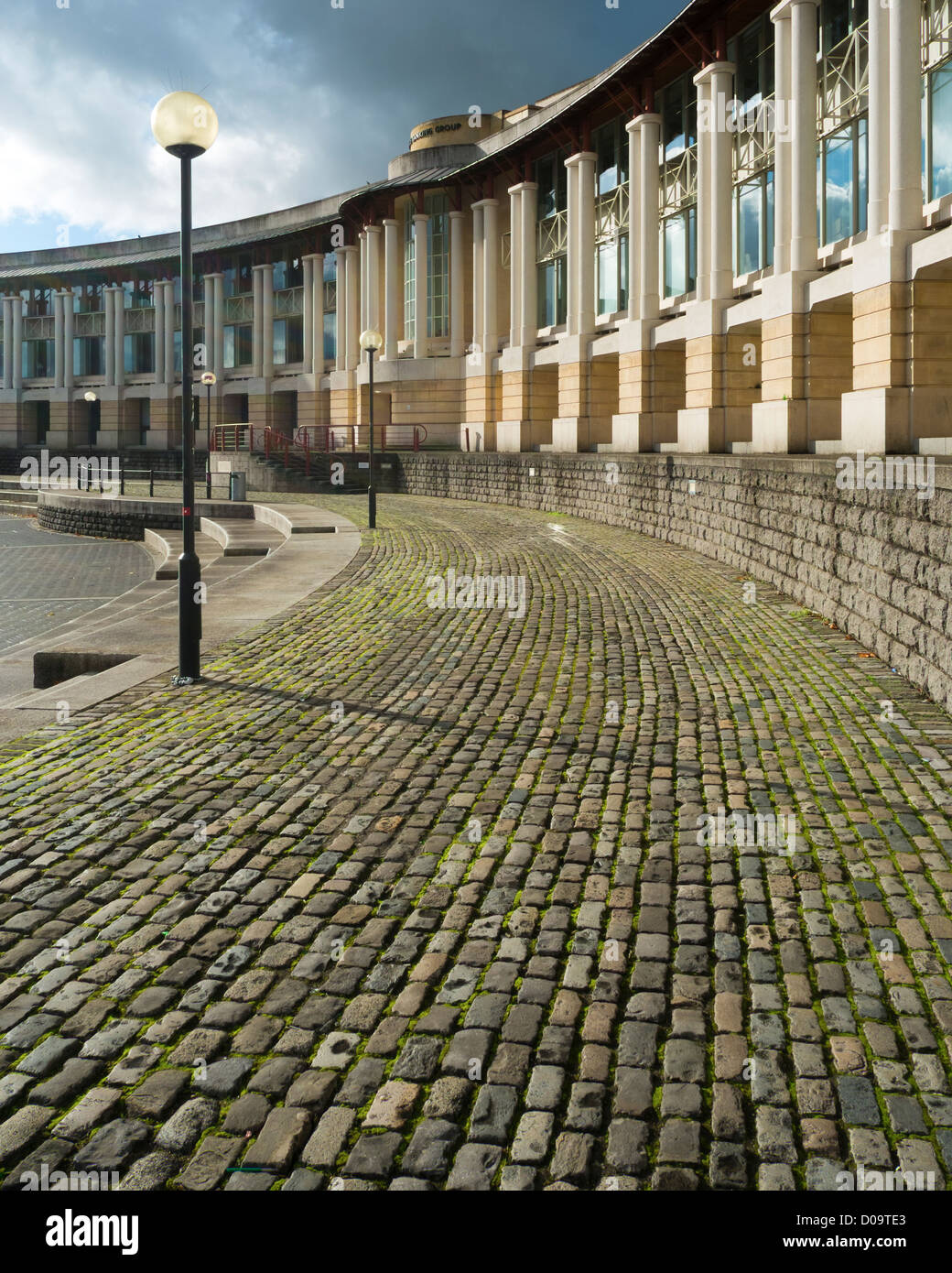 Lloyds Banking Group immeuble donnant sur le port de Bristol à façon, canons, Bristol Banque D'Images
