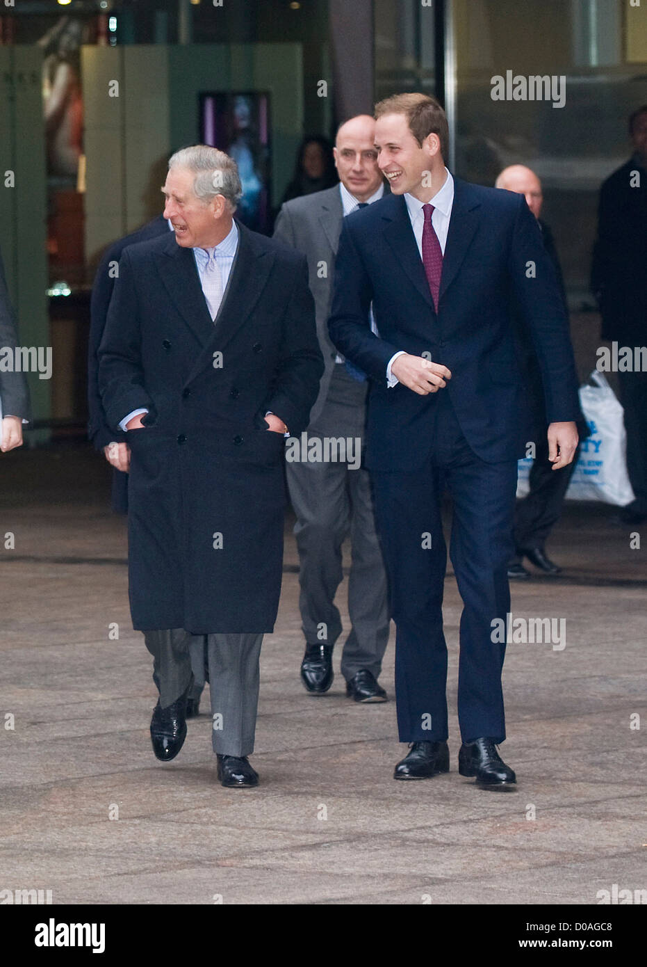 Le Prince Charles, prince de Galles et le Prince William le 18e jour de l'ICAP Charity Londres, Angleterre - 08.12.10 Banque D'Images