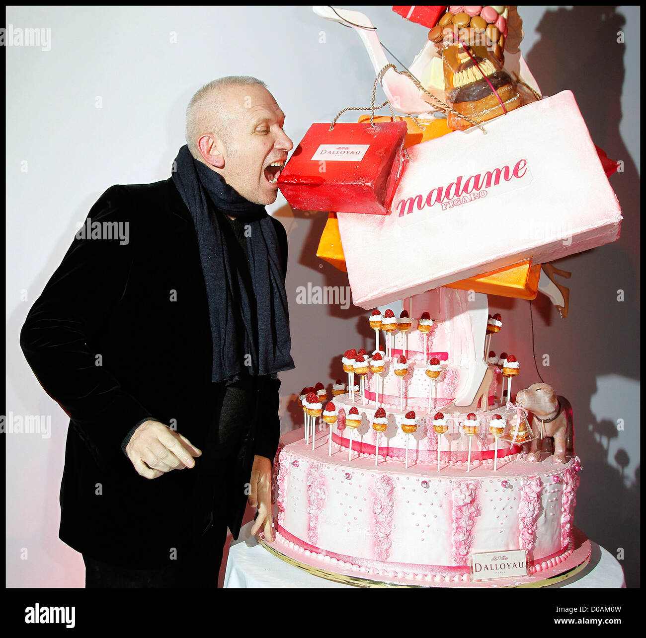 Jean-Paul Gaultier 30e anniversaire de 'Madame Figaro magazine' qui a eu  lieu à la salle Wagram Paris, France - 02.12.10 Photo Stock - Alamy