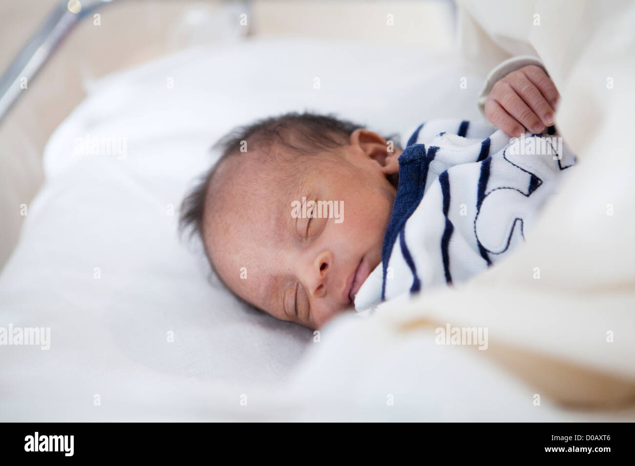 NÉONATALOGIE Banque D'Images