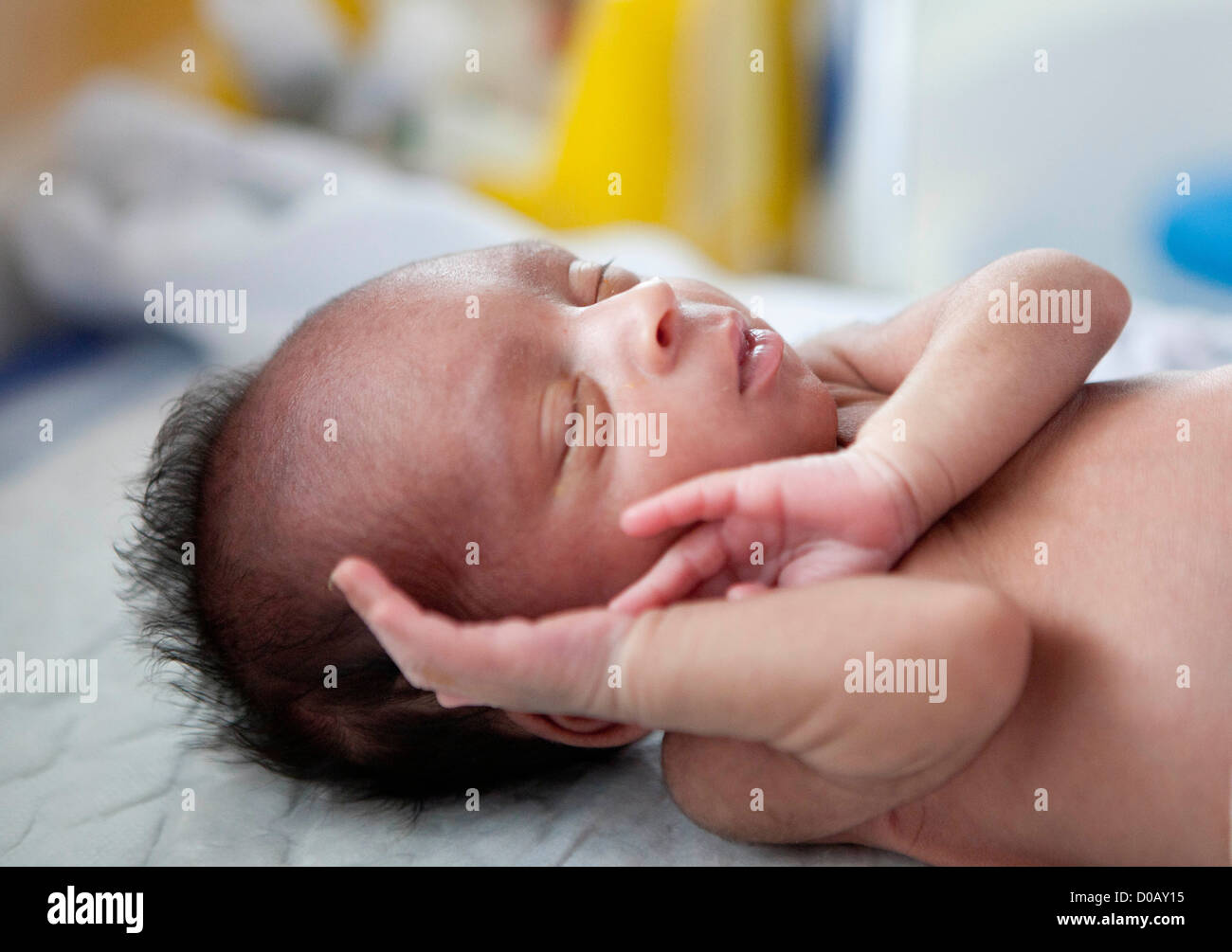 NÉONATALOGIE Banque D'Images