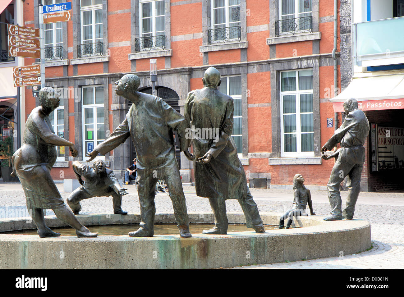 La circulation de l'argent fontaine, Aix-la-Chapelle, Allemagne, Europe Banque D'Images