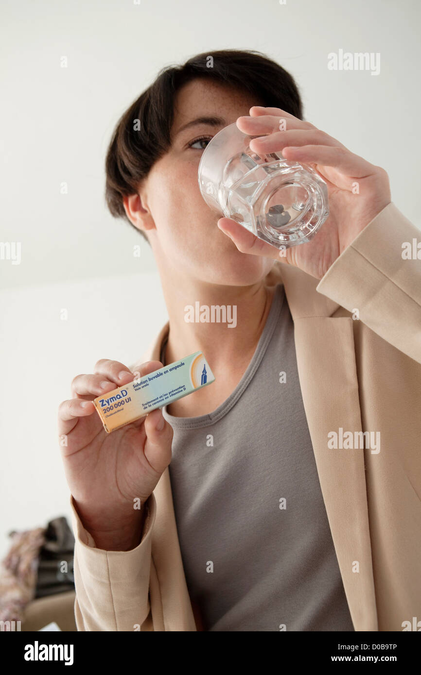 Ampoule vitamine d unique Banque de photographies et d’images à haute