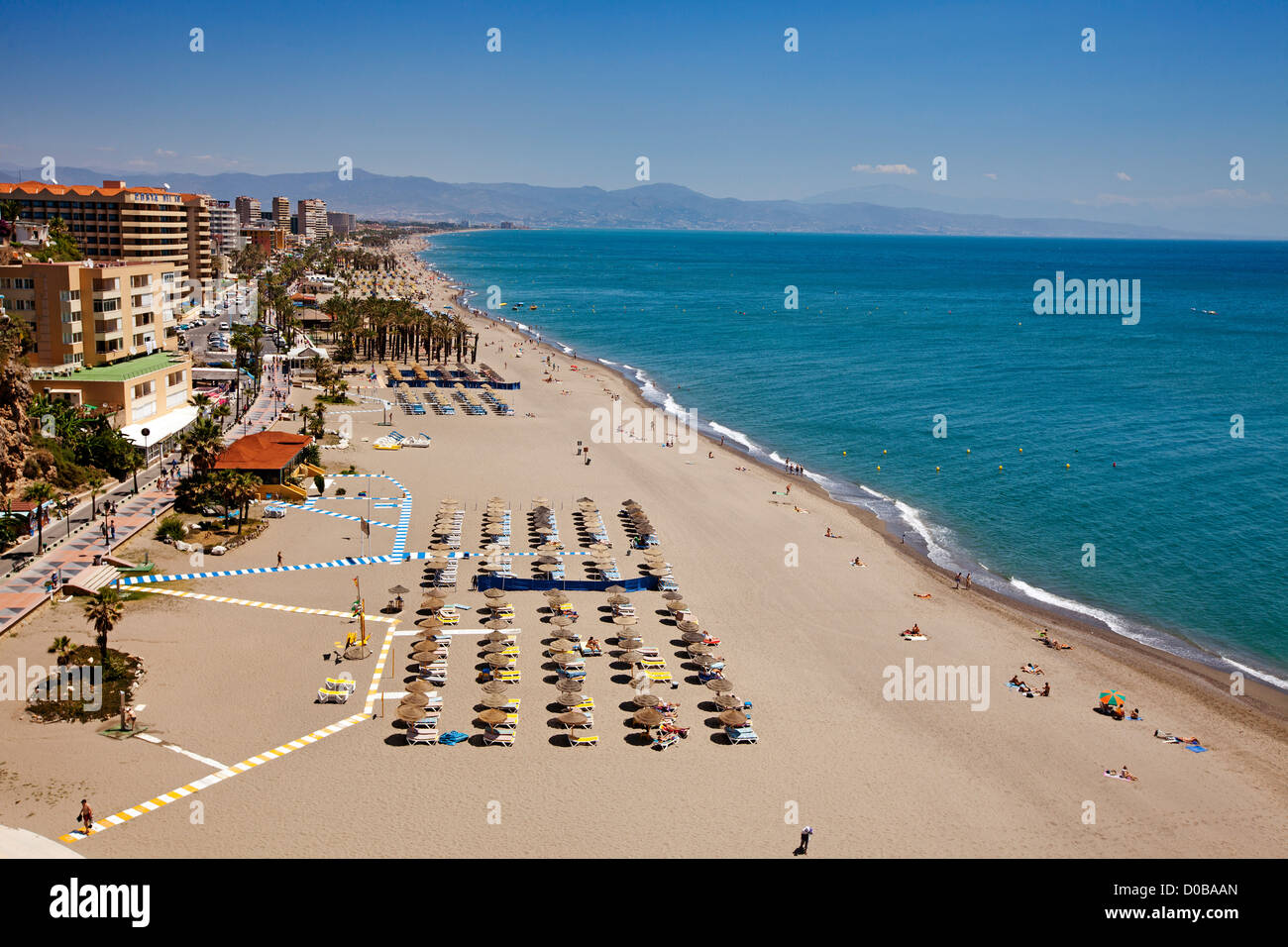La plage de Bajondillo Torremolinos Malaga Costa del Sol Andalousie Espagne Banque D'Images