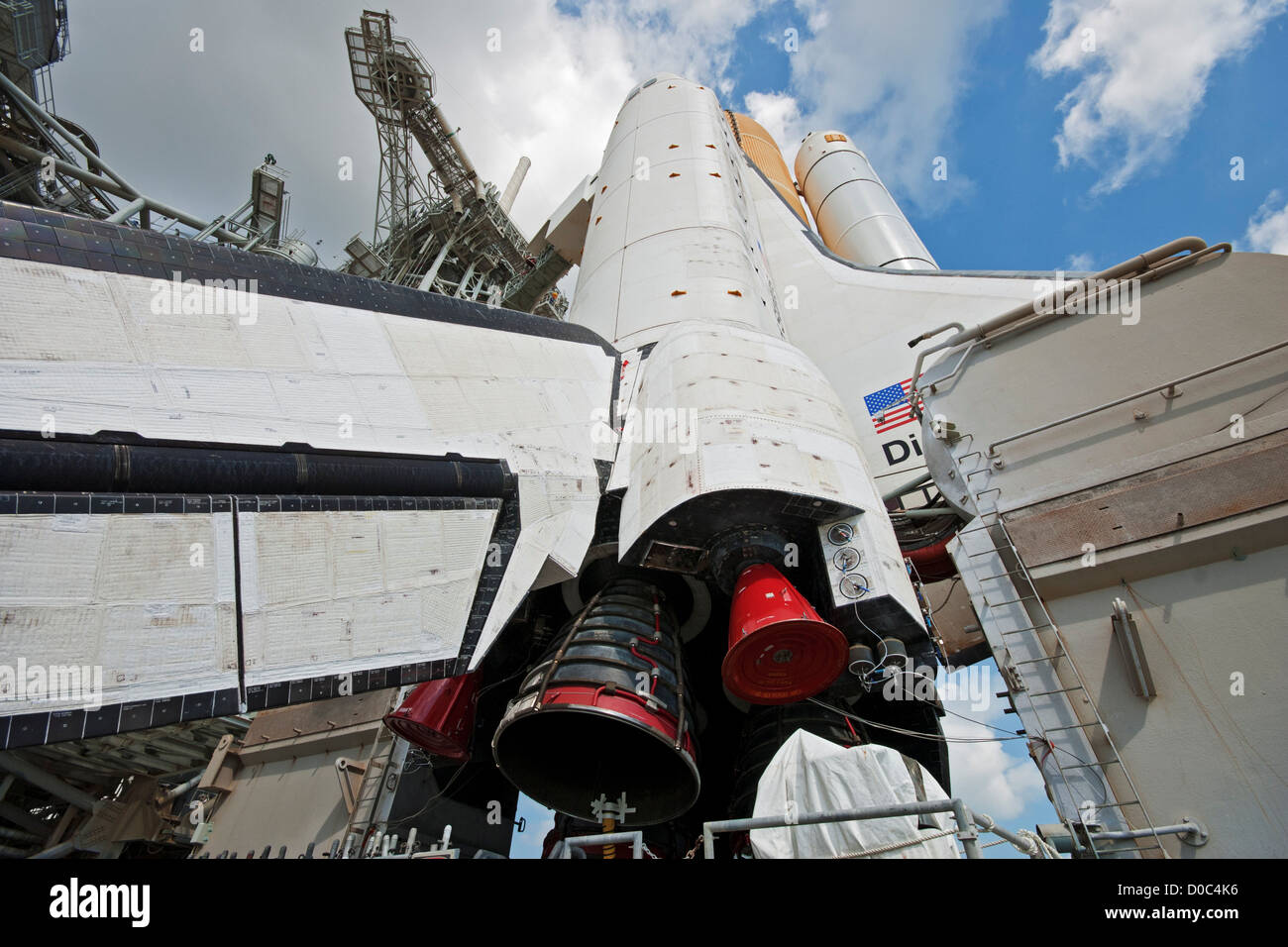 La navette Discovery est sur le point de lancer sur sa dernière mission, STS-133, après mise en place vers 39A, le 21 septembre 2010. Banque D'Images