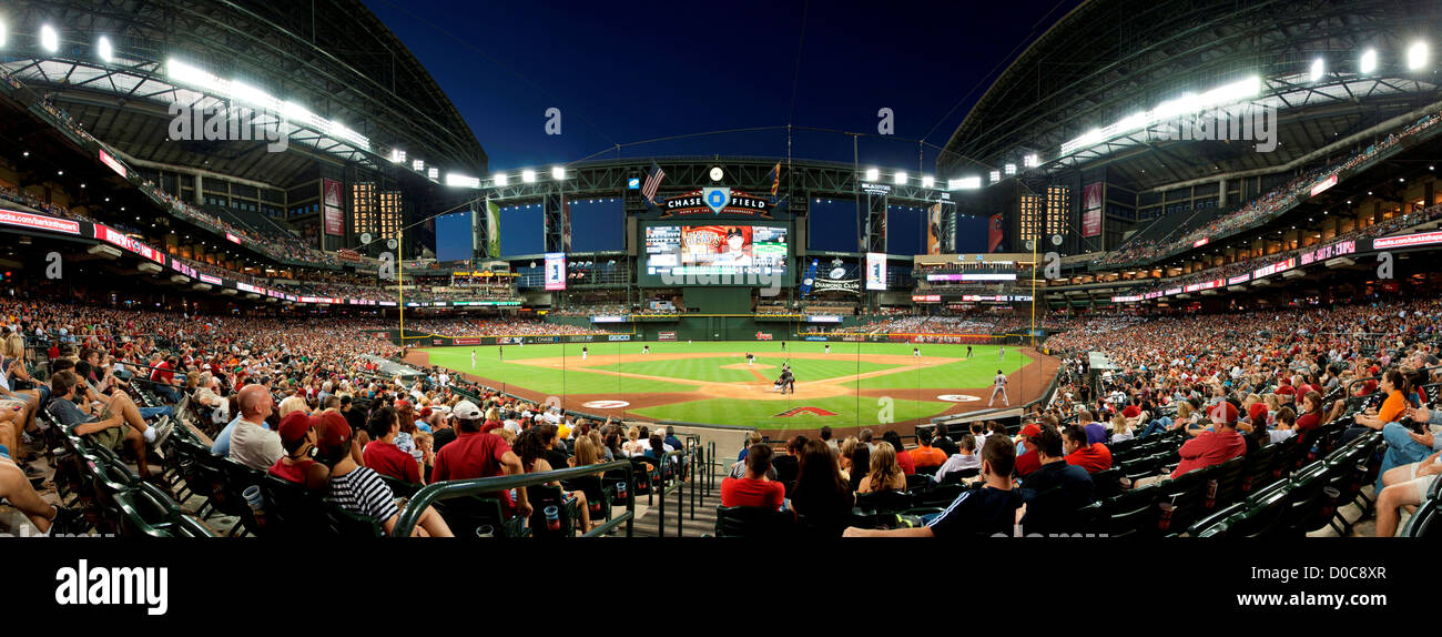Panorama de Chase Field, Phoenix, Arizona, avec l'ouverture de toit escamotable. Accueil de la Baseball Arizona Diamondbacks. Banque D'Images