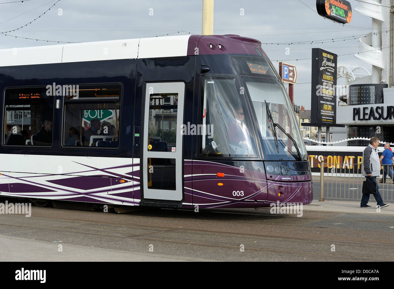 Tramway BOMBARDIER FLEXITY 2 Blackpool Lancashire uk Banque D'Images