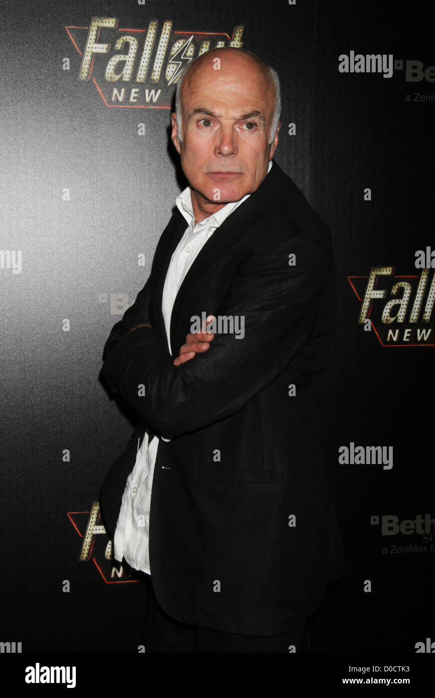 Michael Hogan Célébrités de Hollywood assister au lancement de Fallout New Vegas à la pluie de nuit à l'hôtel Palms Casino Las Banque D'Images