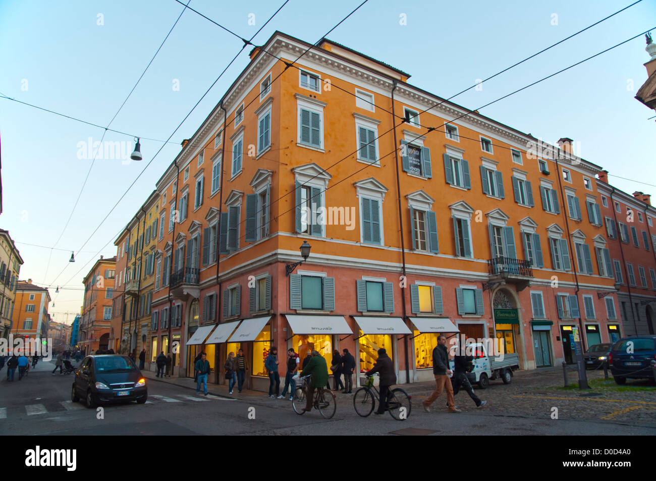 Via Emilia, dans le centre-ville de Modène Émilie-Romagne Italie Europe centrale Banque D'Images