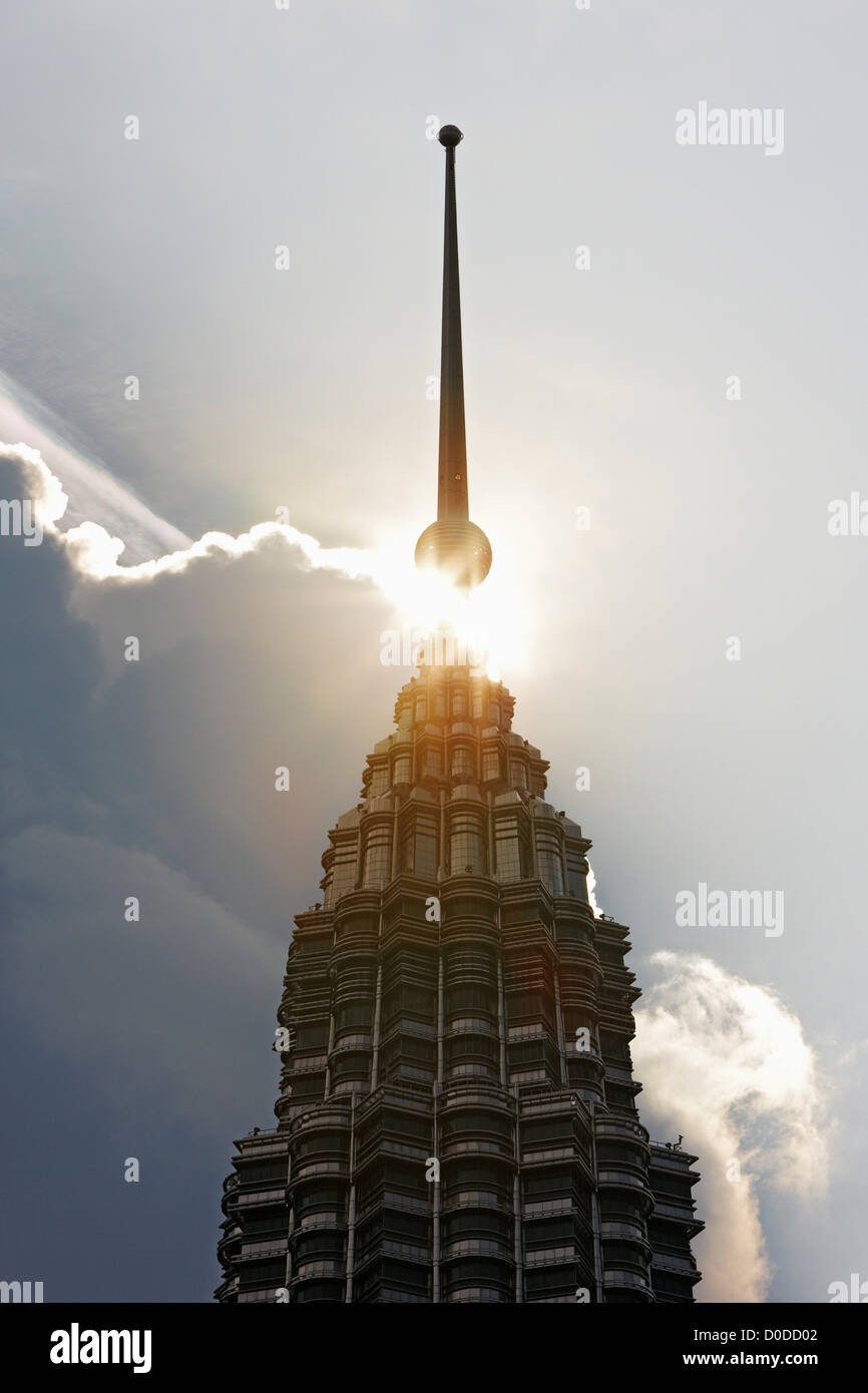 Les Tours Petronas une fois plus hauts bâtiments dans monde 1 483 pieds de haut ont été éclipsés dans hauteur Taipei 101 à Taiwan. Comme cette date Banque D'Images