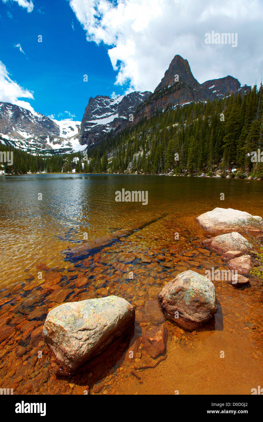 Petit Matterhorn Peak de Lake Odessa, Rocky Mountain National Park, Colorado, USA Banque D'Images