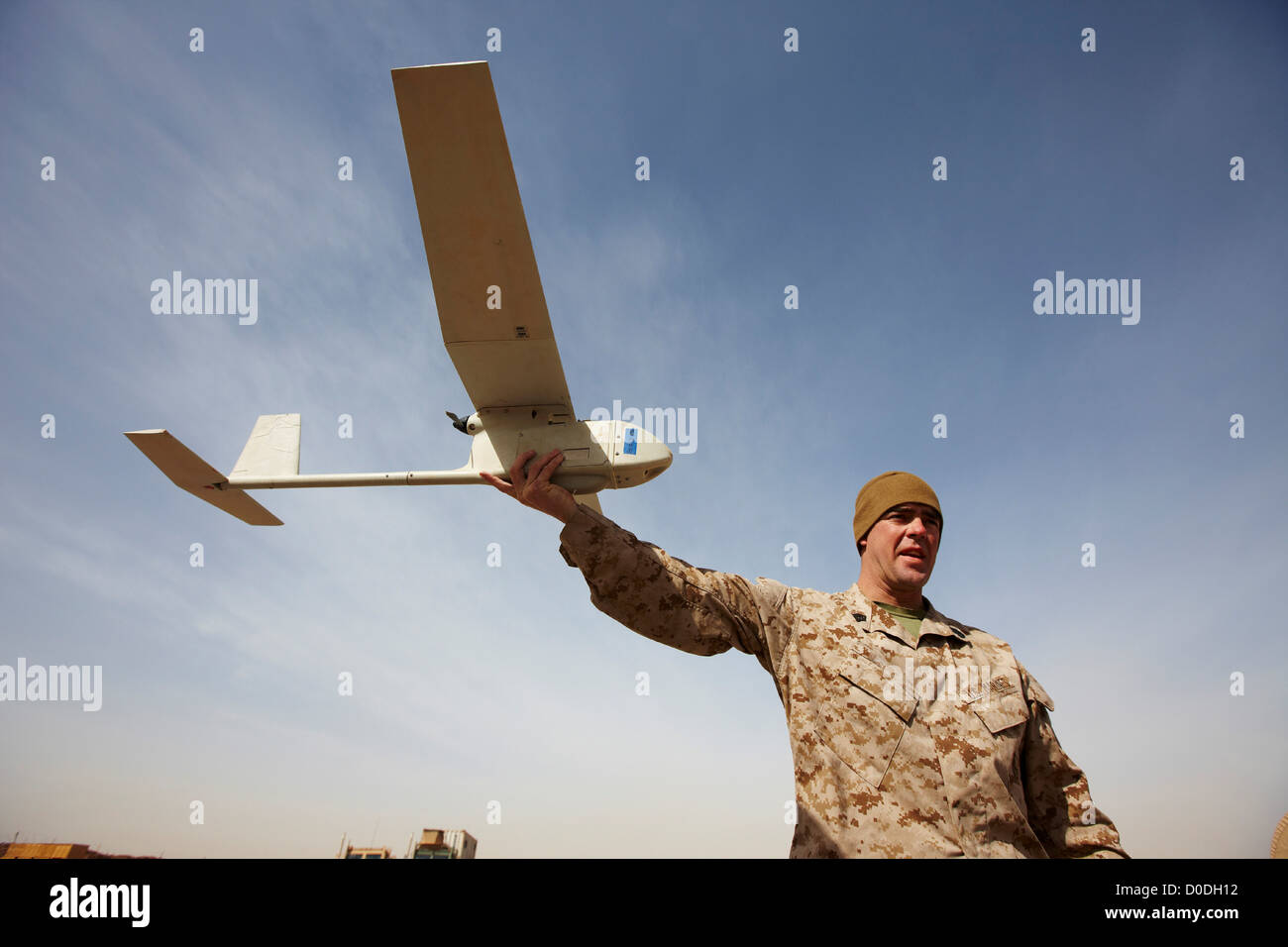 United States Marines assembler Aerovironment RQ-11 Raven-B véhicule aérien base d'opérations en Afghanistan. Banque D'Images