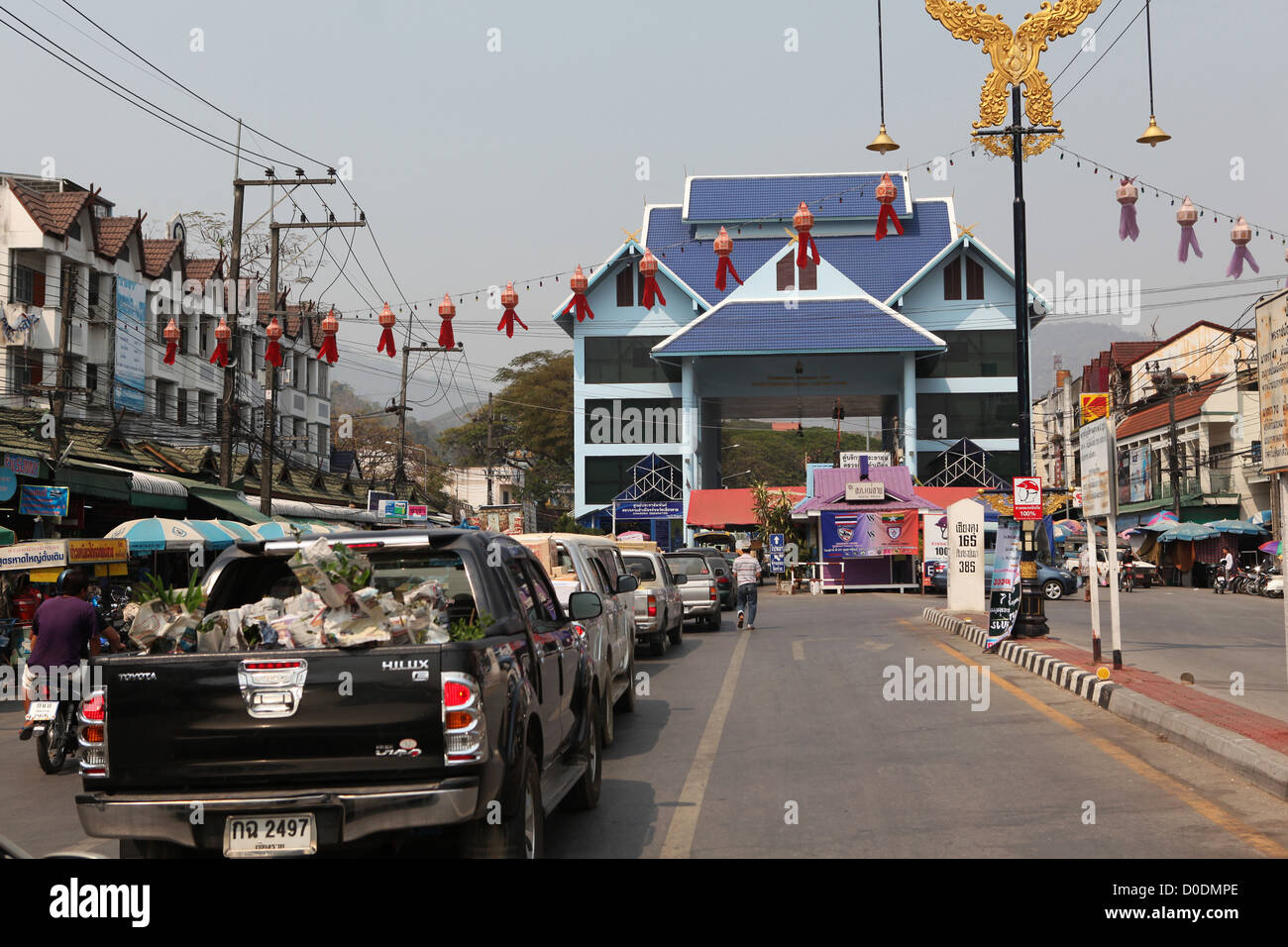 Poste frontière entre Mae Sai, la province de Chiang Rai et Tachilek au Myanmar ou Birmanie, Thaïlande, Asie. Banque D'Images