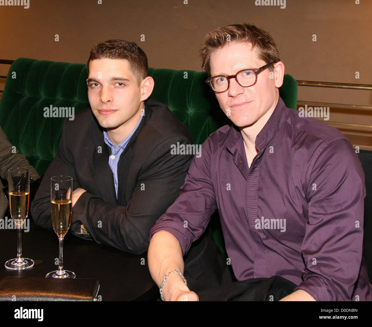Le lancement de Bulcock Philippe Vertilon Bar à l'hôtel Verta avec l'hélicoptère et Aston Martin de Goldfinger, Londres Banque D'Images