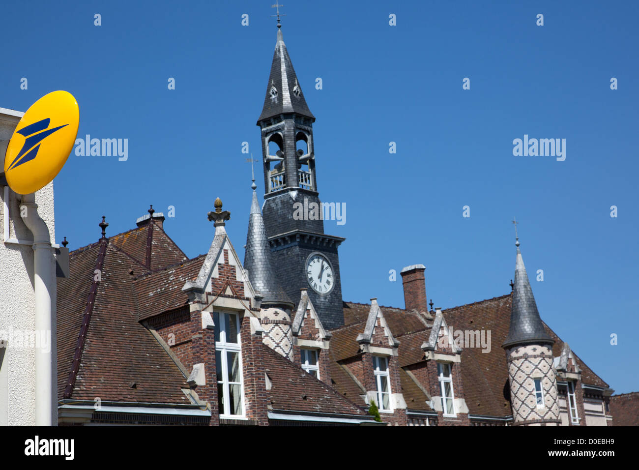 Inscrivez-VOUS POUR LE BUREAU DE POSTE PAR LA MAIRIE DE SENONCHES Eure-et-Loir (28) FRANCE Banque D'Images