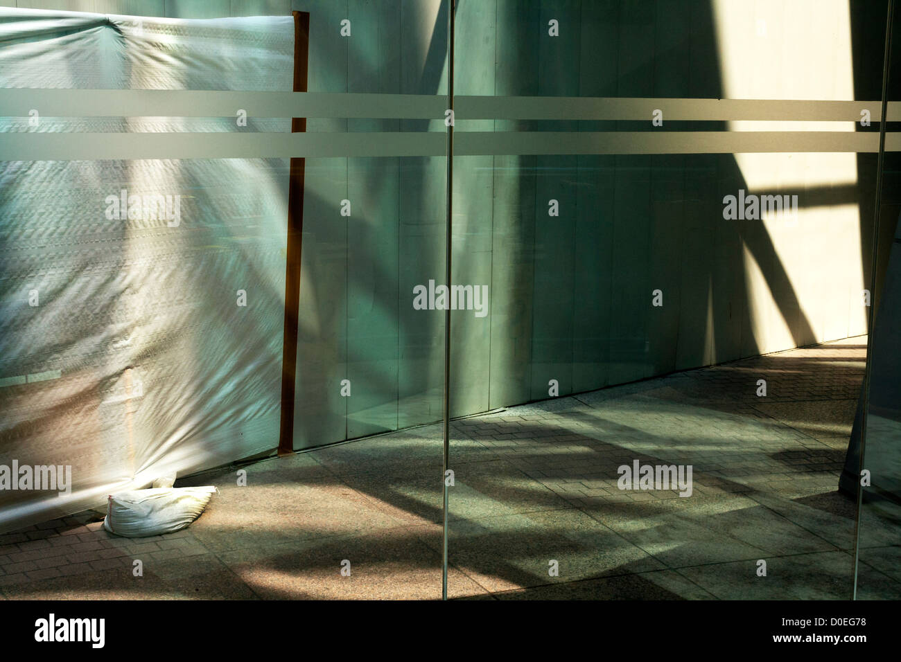Porte en verre de l'entrée et la sortie, Singapour Banque D'Images