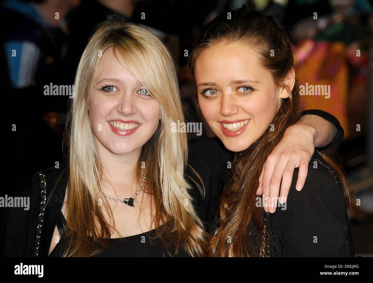 Emily et Daisy Head UK premiere de 'Jackass 3D' BFI IMAX à Londres, Angleterre - 02.11.10 Banque D'Images