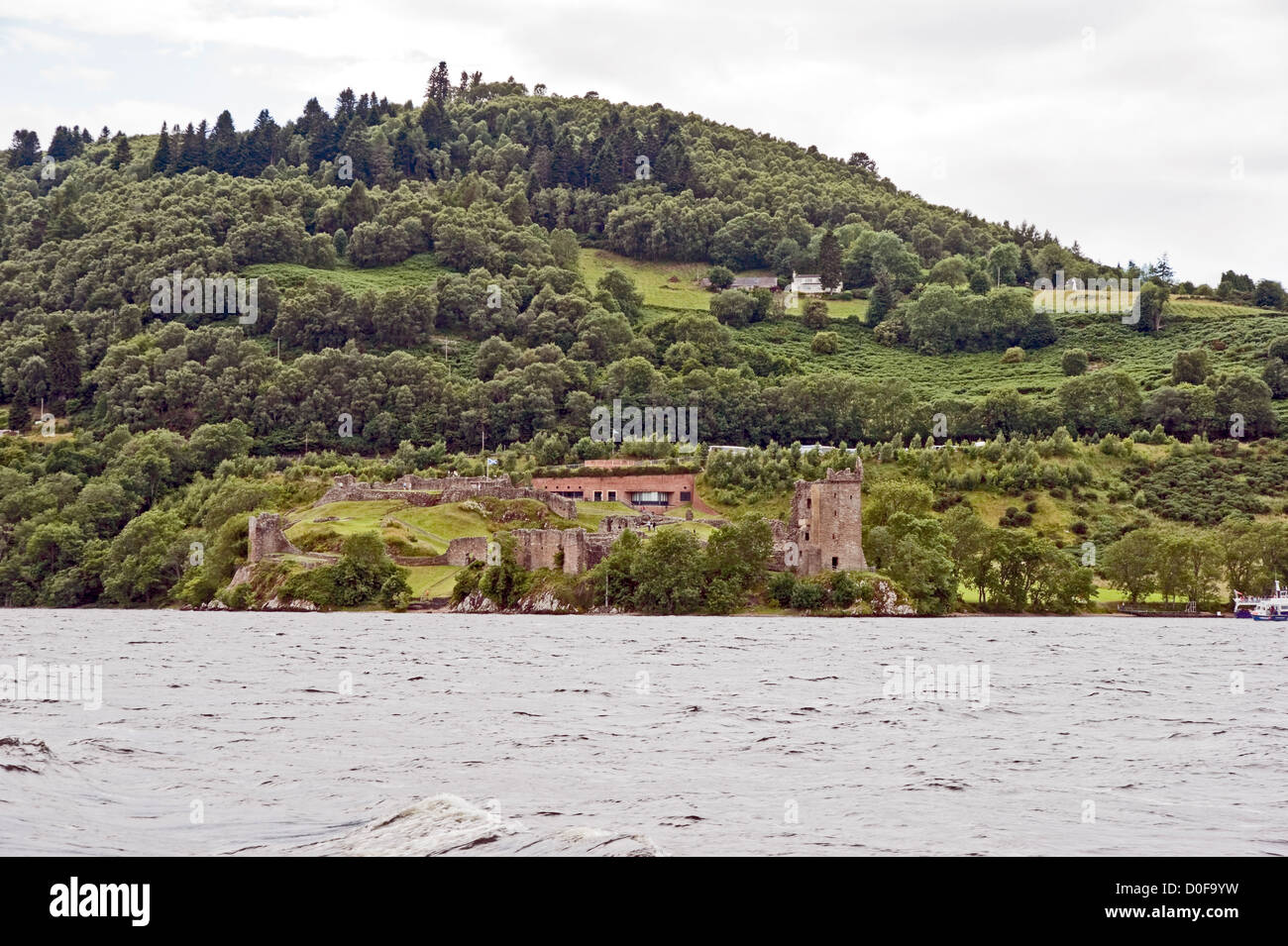 Écossais célèbre ruine le château d'Urquhart sur près de Drumnadrochit Loch Ness dans les Highlands en Écosse Banque D'Images