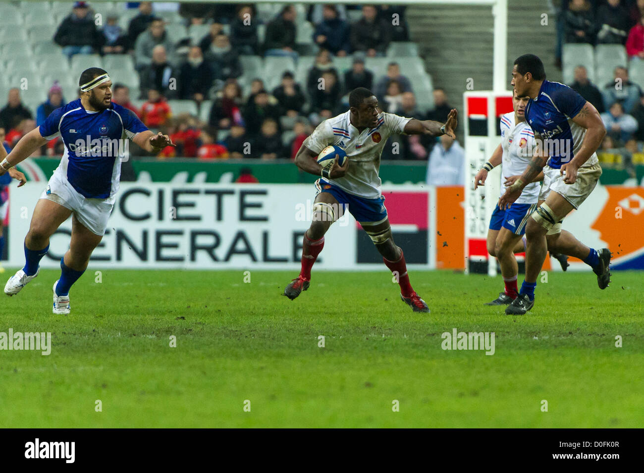 2012-11-24. Saint Denis (France). Rugby test match France (22) contre les Samoa (14). Yannick Nyanga (France). Photo Frédéric Augendre Banque D'Images