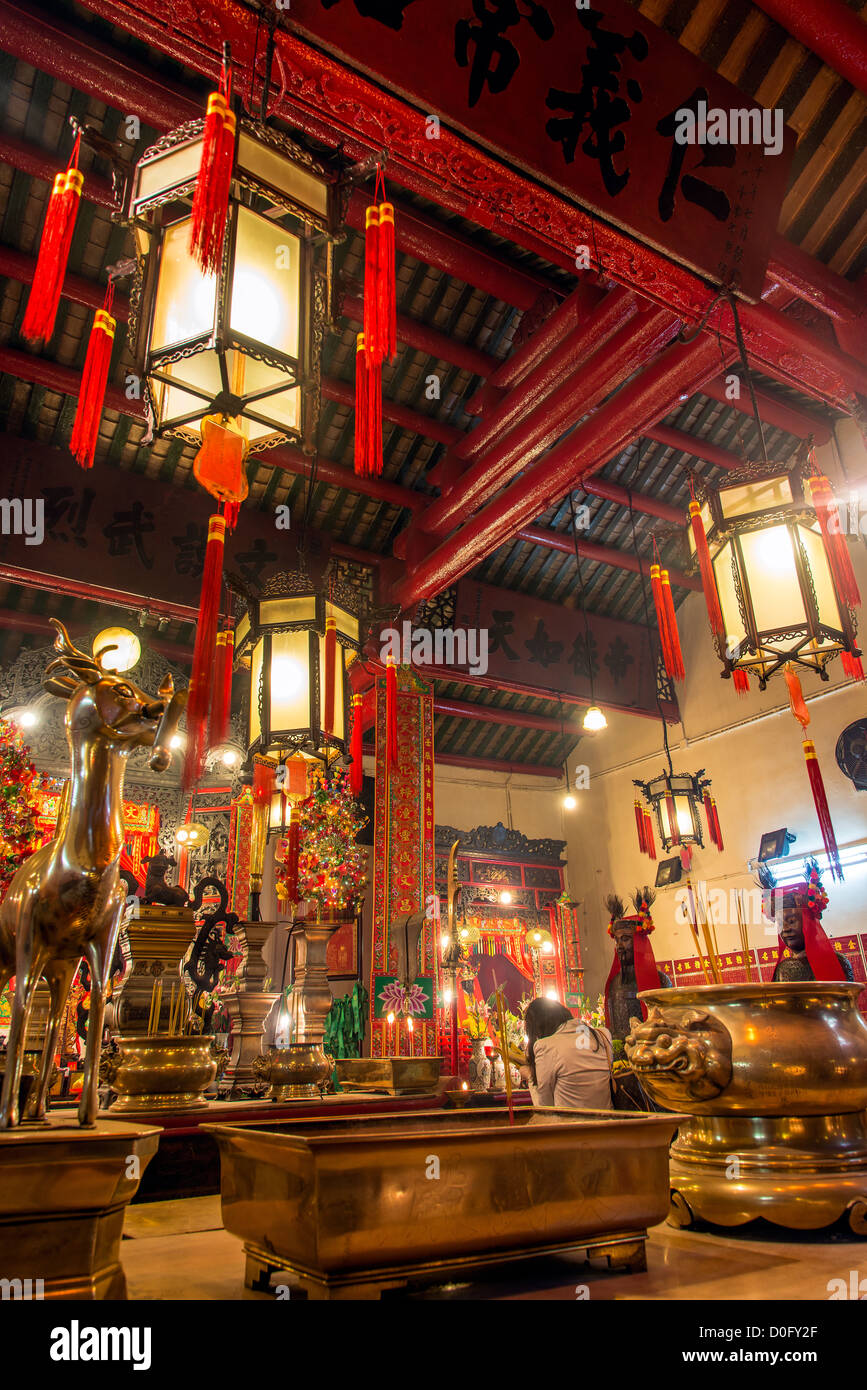 Vue de l'intérieur de Temple Man Mo au Hollywood Road, Hong Kong, Chine Banque D'Images