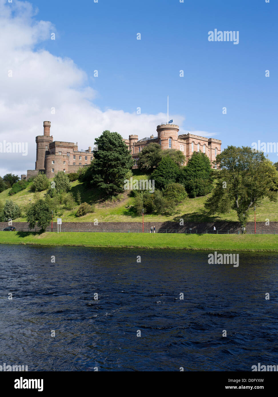 Dh le château d'Inverness INVERNESS Château INVERNESSSHIRE riverside rivière Ness Ecosse Royaume-Uni Scottish Highland Châteaux en ville Banque D'Images